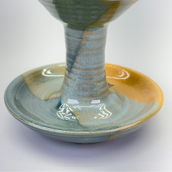 Signed Studio Art Pottery Jewelry Holder - Picture 4 of 8